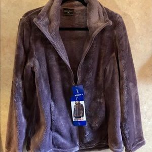 New Warm jacket…brand…32 degrees women’s L beautiful plum color